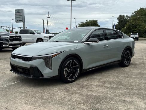 Used 2025 Kia K4 GT-Line w/ GT-Line Sunroof Package FWD image 3