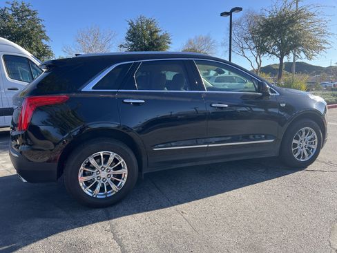 Used 2017 Cadillac XT5 Luxury w/ Driver Awareness Package image 4