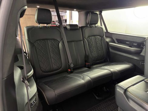 Used 2024 Jeep Grand Wagoneer L Series III w/ Rear Seat Video Group 1 AWD/4WD image 15