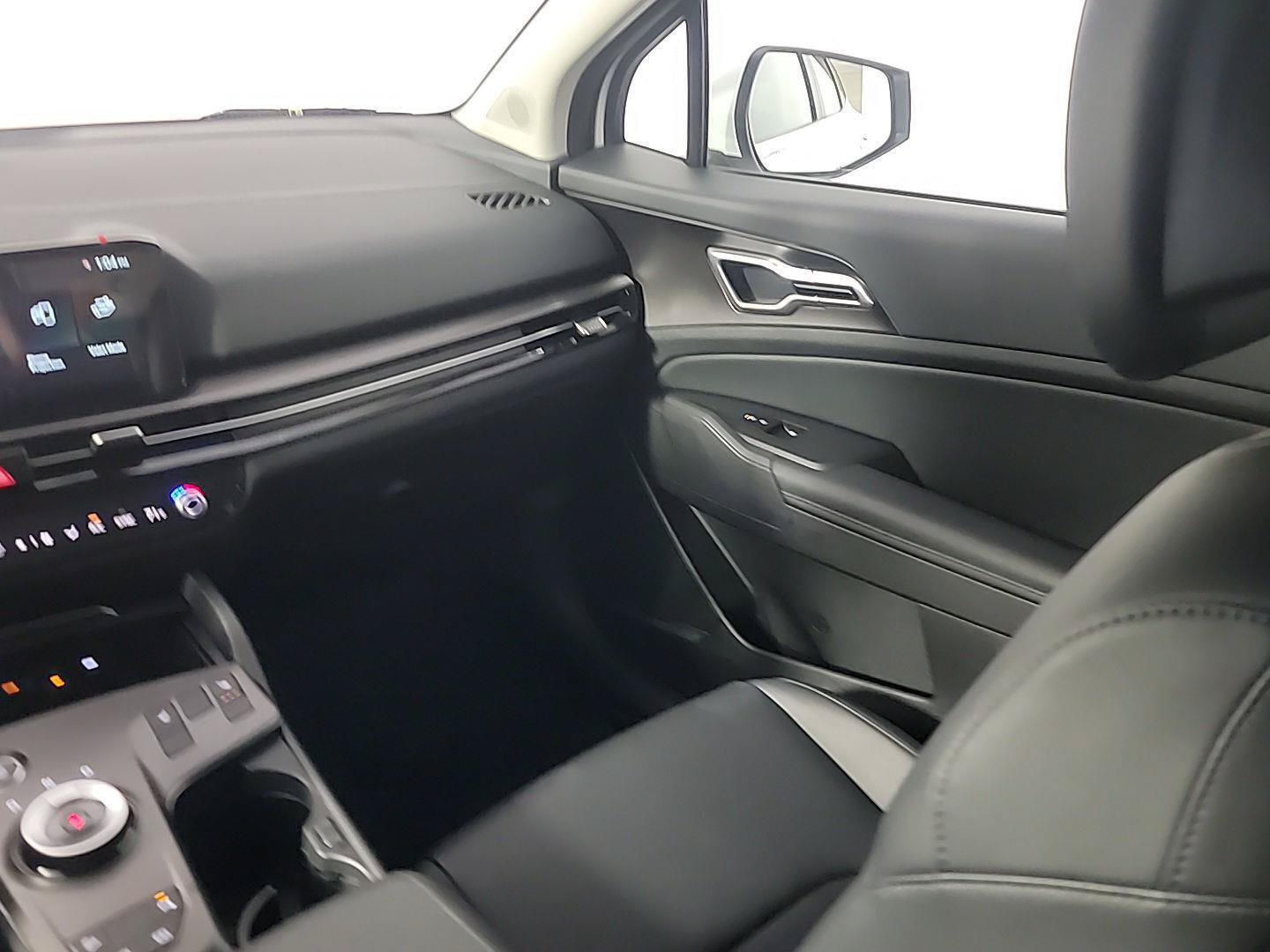 Certified 2026 Kia Sportage EX AWD/4WD image 13