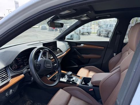 Used 2023 Audi Q5 2.0T Premium Plus w/ Premium Plus Package AWD/4WD image 5