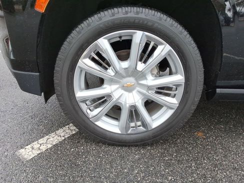 Used 2021 Chevrolet Tahoe High Country image 10