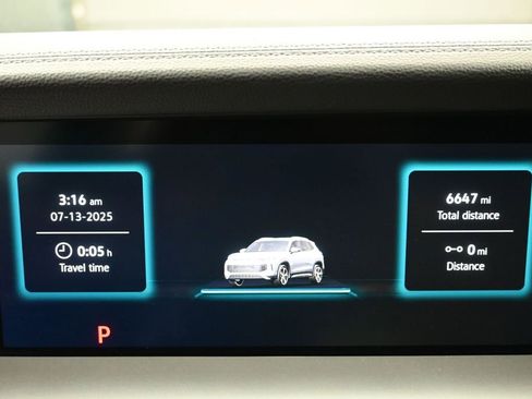 Used 2025 Volkswagen Tiguan SE R-Line AWD/4WD image 15