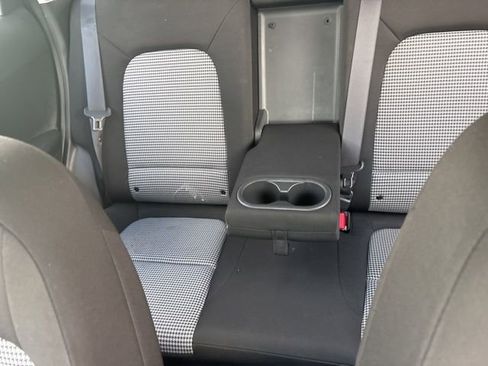 Used 2022 Hyundai Kona SE image 27