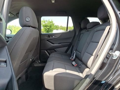 Used 2025 Chevrolet Equinox LT FWD image 10
