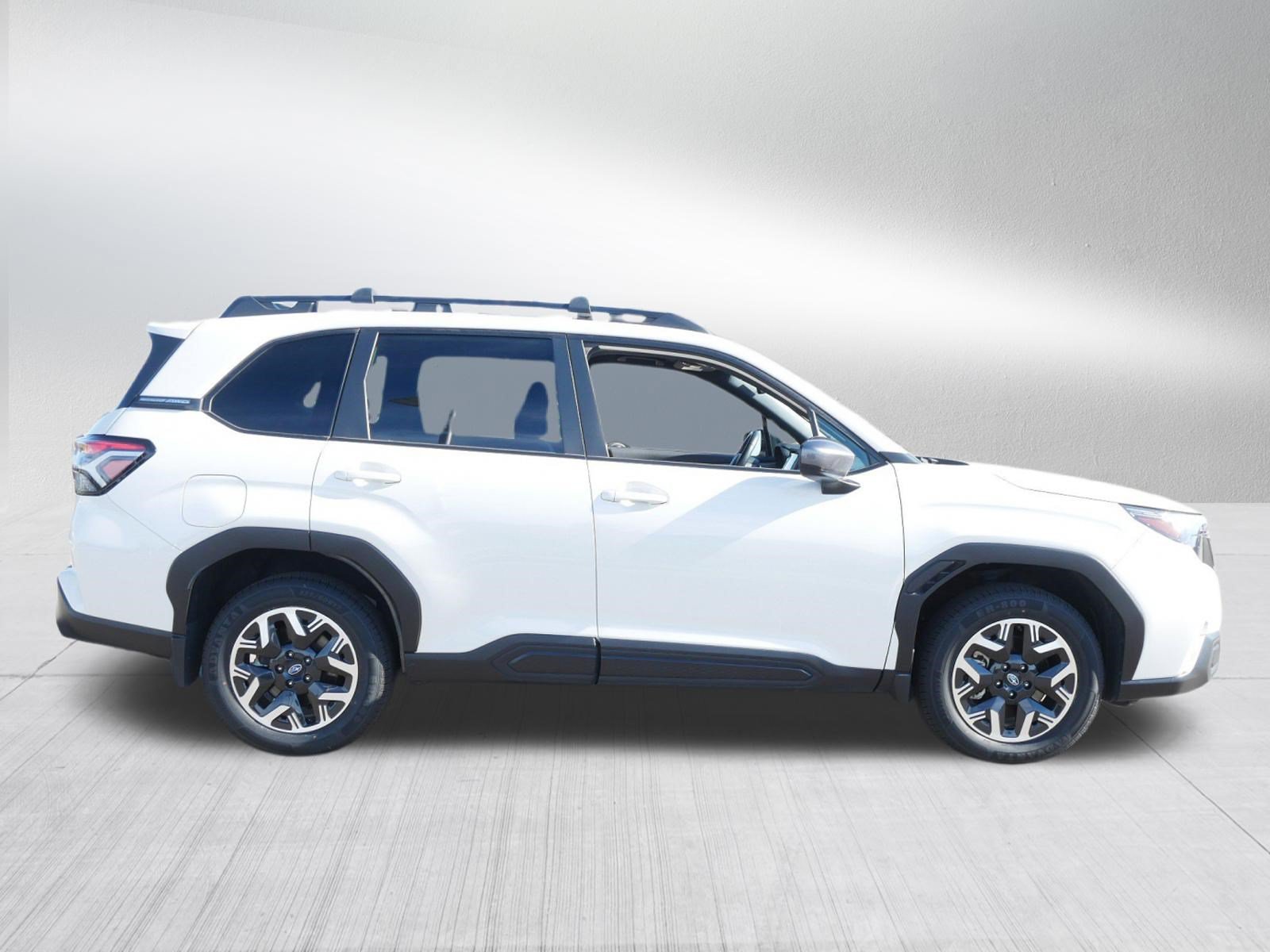 Certified 2025 Subaru Forester Premium AWD/4WD image 8