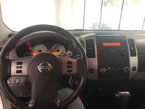 Used 2010 Nissan Frontier PRO-4X w/ Pro-4x Value Truck Pkg AWD/4WD image 13