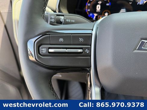 New 2026 Chevrolet Colorado ZR2 w/ Technology Package AWD/4WD image 25