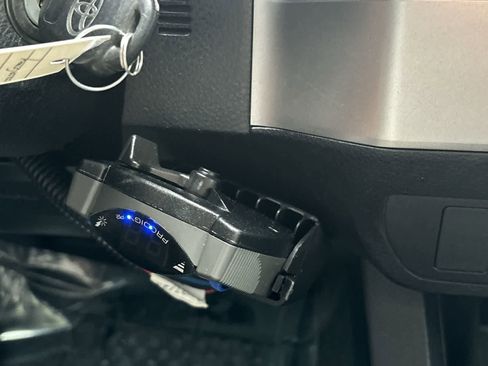 Used 2018 Toyota Tacoma SR5 image 29