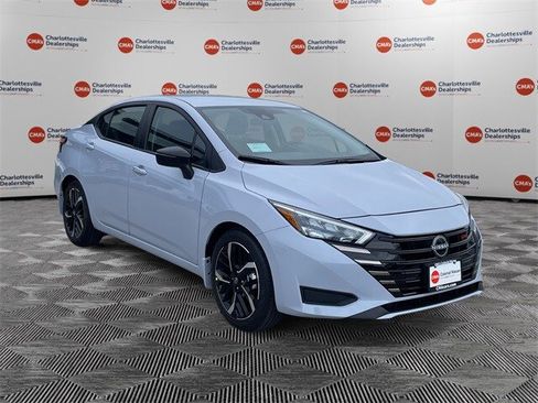 New 2025 Nissan Versa SR w/ Trunk Package image 7