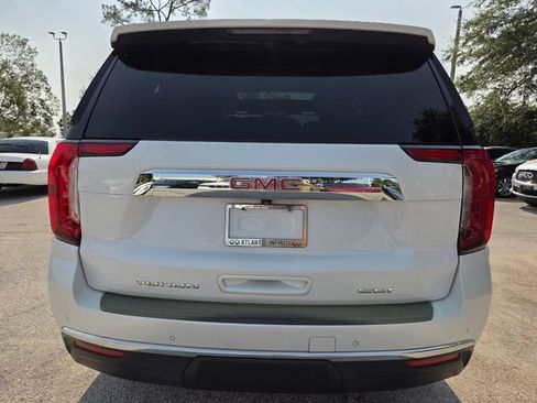 Used 2022 GMC Yukon SLT w/ SLT Premium Package AWD/4WD image 6