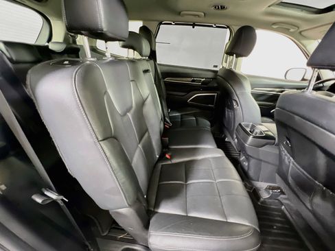 Used 2022 Kia Telluride EX FWD image 28