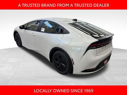 New 2026 Toyota Prius LE image 3