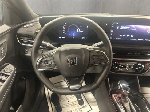 Used 2024 Buick Envista Sport Touring w/ Convenience I Package image 13