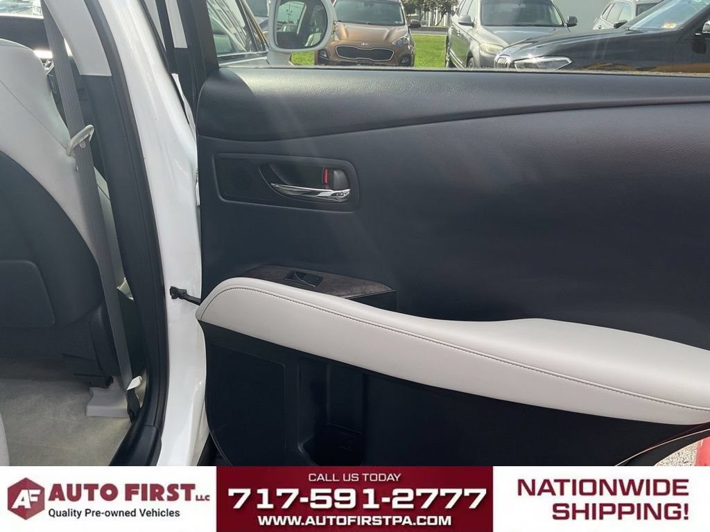 Used 2013 Lexus RX 450h AWD image 11