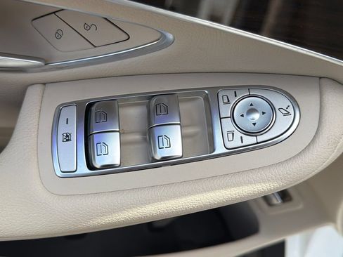 Used 2020 Mercedes-Benz GLC 300 image 38