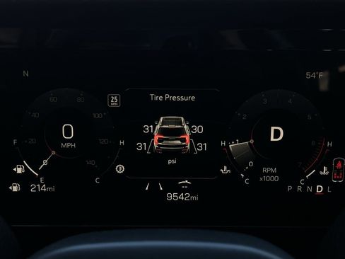 Used 2025 GMC Yukon XL Denali image 16