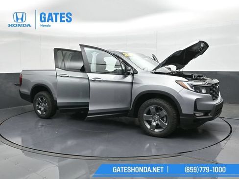 Used 2025 Honda Ridgeline TrailSport image 63