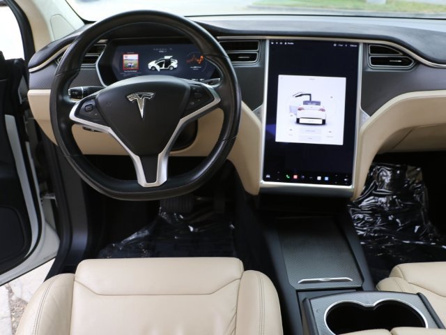 Used 2017 Tesla Model X 75D AWD/4WD image 19