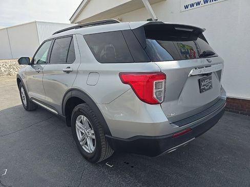 Used 2023 Ford Explorer XLT w/ Equipment Group 202A image 6
