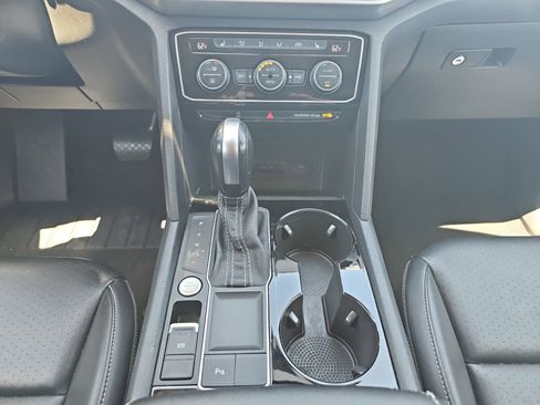 Used 2022 Volkswagen Atlas SE FWD image 14
