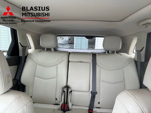 Used 2020 Cadillac XT5 Premium Luxury w/ LPO, Floor Liner Package AWD/4WD image 42