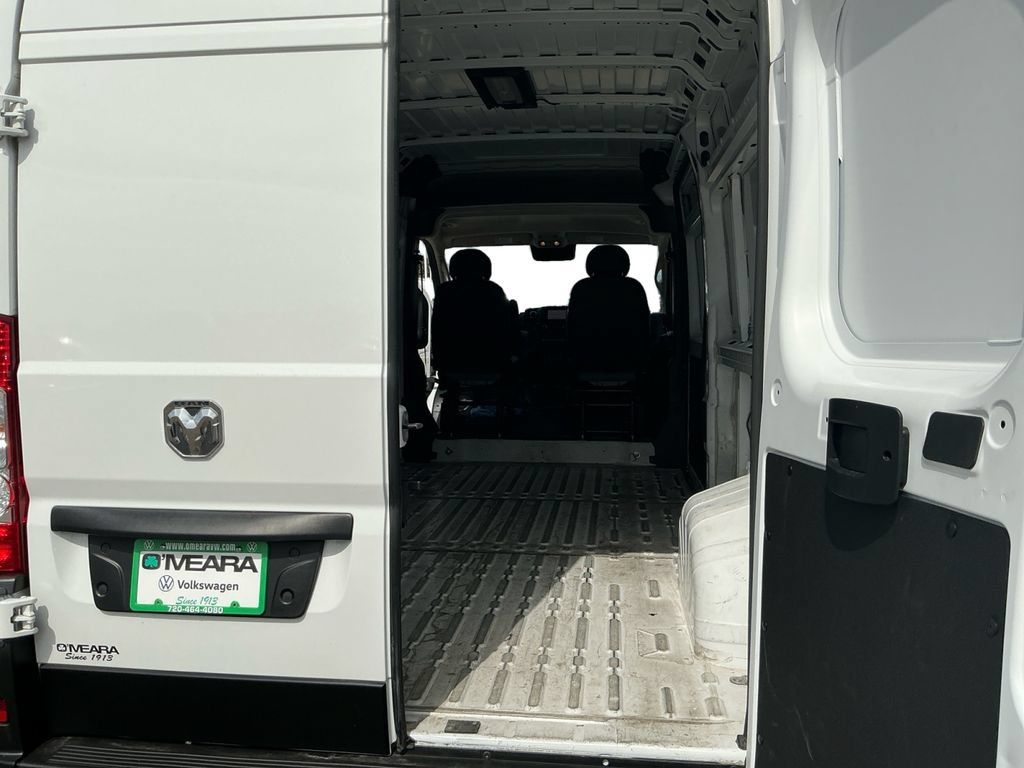 Used 2025 RAM ProMaster 2500 w/ Convenience Group FWD image 22