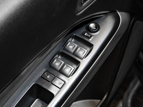 Used 2020 Chevrolet Colorado LT w/ Safety Package RWD image 40