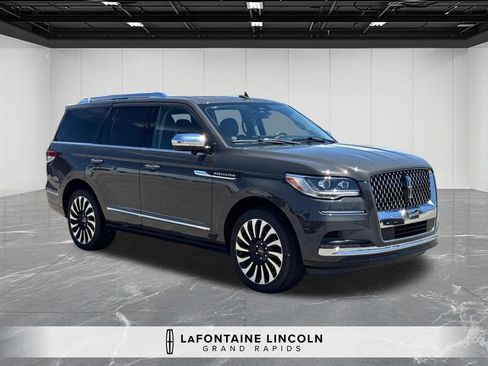 Certified 2023 Lincoln Navigator Black Label AWD/4WD image 7