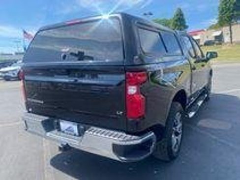 Used 2022 Chevrolet Silverado 1500 LT AWD/4WD image 15