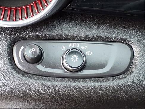 Used 2024 Chevrolet Trax RS w/ Driver Confidence Package image 17