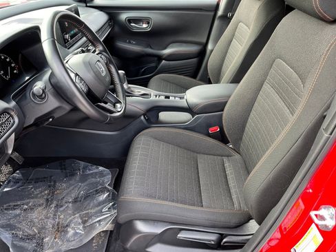 Used 2025 Honda HR-V Sport image 23