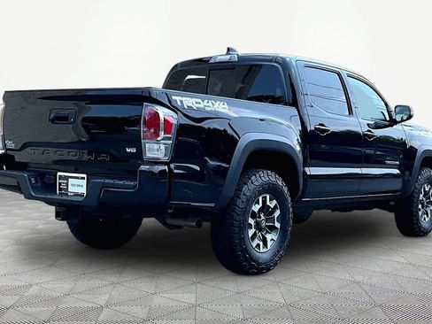 Used 2023 Toyota Tacoma TRD Off-Road w/ Technology Package AWD/4WD image 13