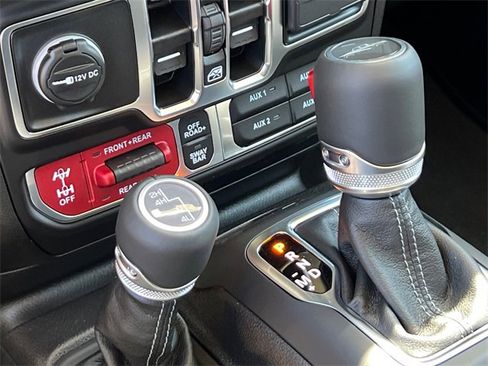 New 2025 Jeep Gladiator Rubicon w/ Convenience Group image 24