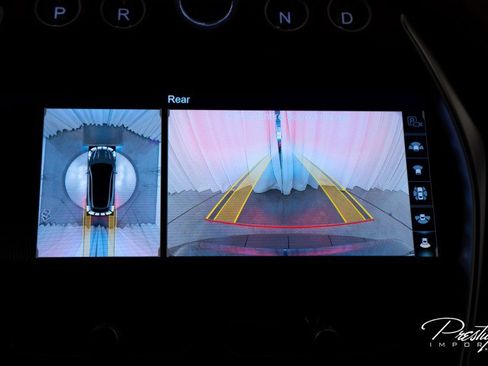 Used 2021 Aston Martin DBX image 61