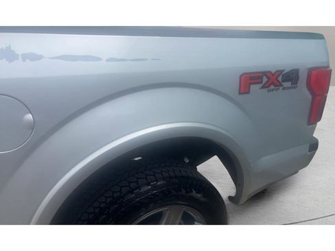 Used 2019 Ford F150 XLT w/ Equipment Group 302A Luxury AWD/4WD image 8