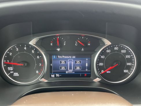 Used 2023 GMC Acadia SLE w/ Driver Convenience Package image 18