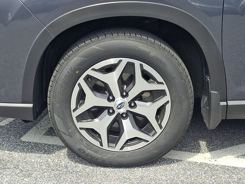 Certified 2023 Subaru Forester Premium AWD/4WD image 8