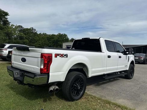 Used 2017 Ford F250 XLT w/ XLT Value Package AWD/4WD image 17