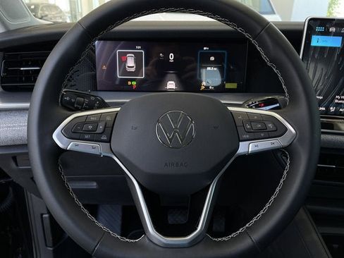 New 2025 Volkswagen Tiguan S image 18