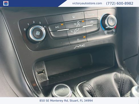 Used 2017 Ford Focus ST FWD image 36