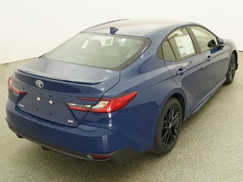 New 2026 Toyota Camry SE FWD image 11