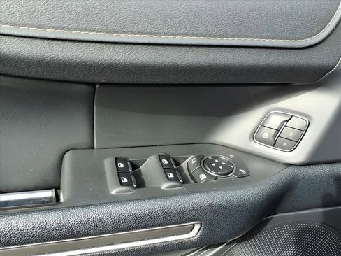 Used 2024 Ford Expedition Max XLT image 16