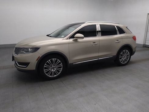Used 2017 Lincoln MKX Reserve w/ Cargo Utility Package FWD image 2
