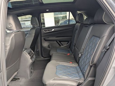 New 2026 Volkswagen Atlas Cross Sport SEL Premium R-Line AWD/4WD image 3