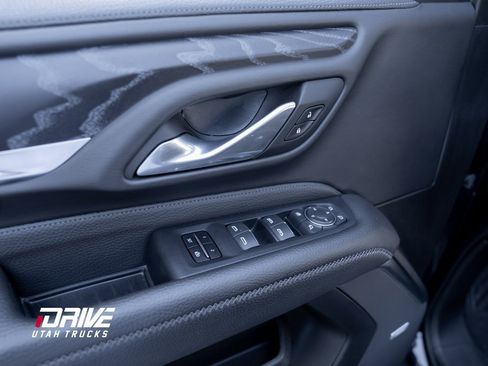 Used 2023 GMC Yukon XL Denali image 33