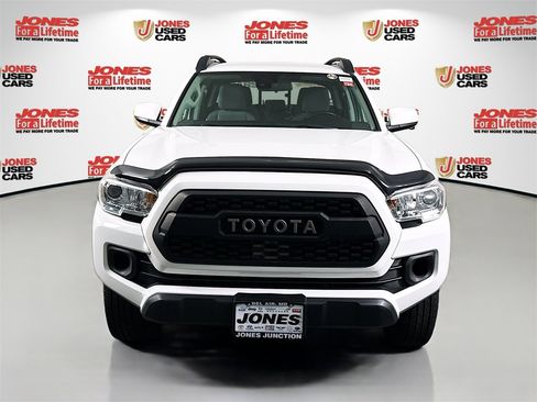 Certified 2022 Toyota Tacoma SR image 11