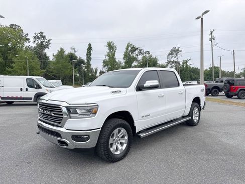 Used 2024 RAM 1500 Laramie AWD/4WD image 7