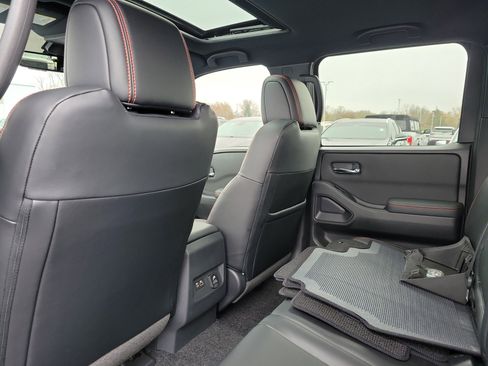 Certified 2023 Nissan Frontier PRO-4X w/ Pro-4X Premium Package image 14