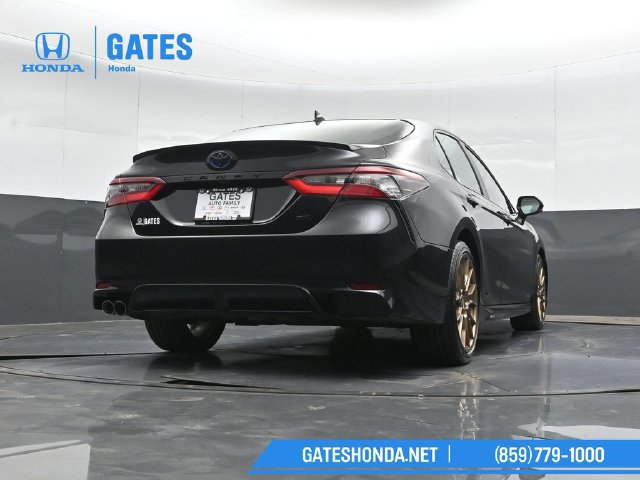 Used 2024 Toyota Camry SE w/ Convenience Package FWD image 34